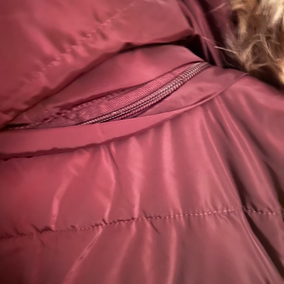 NWOT. Maurice's sleeveless vest with removable hood. - Picture 8 of 10